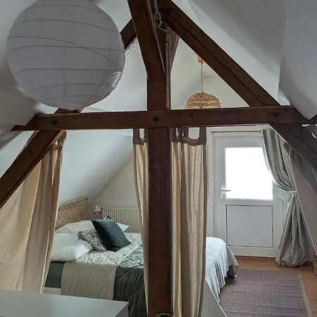 Haus 2 Zimmer, Kueche, Bad In Near Frankfurt * Karben