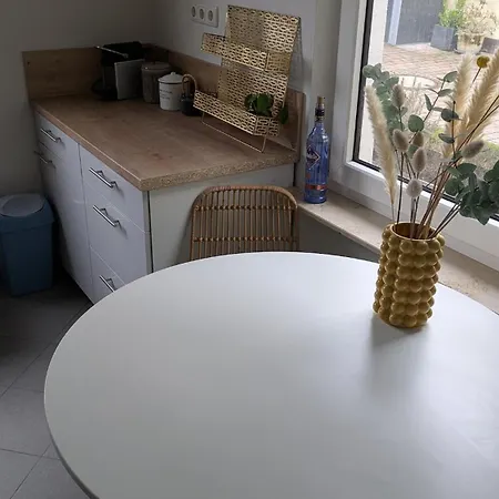 Haus 2 Zimmer, Kueche, Bad In Near Frankfurt Appartement Karben