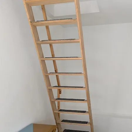 Haus 2 Zimmer, Kueche, Bad In Near Frankfurt Appartement