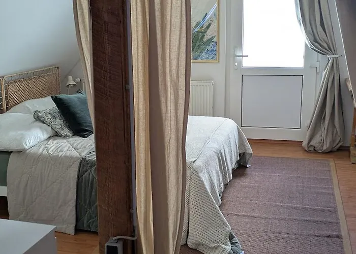 Haus 2 Zimmer, Kueche, Bad In Near Frankfurt *